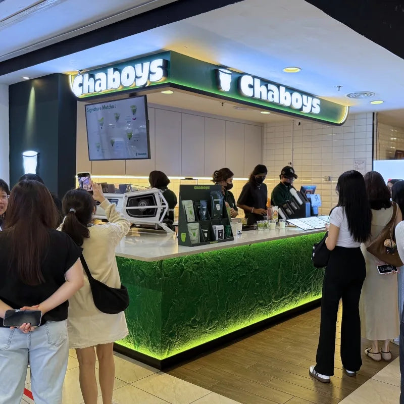 Chaboys store in 1 Utama shopping mall, serving matcha and hojicha beverages to a crowd.