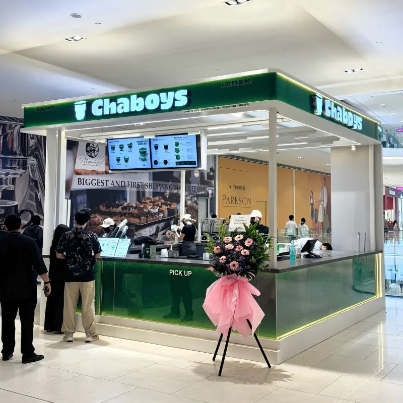 Chaboys kiosk in Pavilion Bukit Jalil shopping mall, serving matcha and hojicha beverages to a crowd.